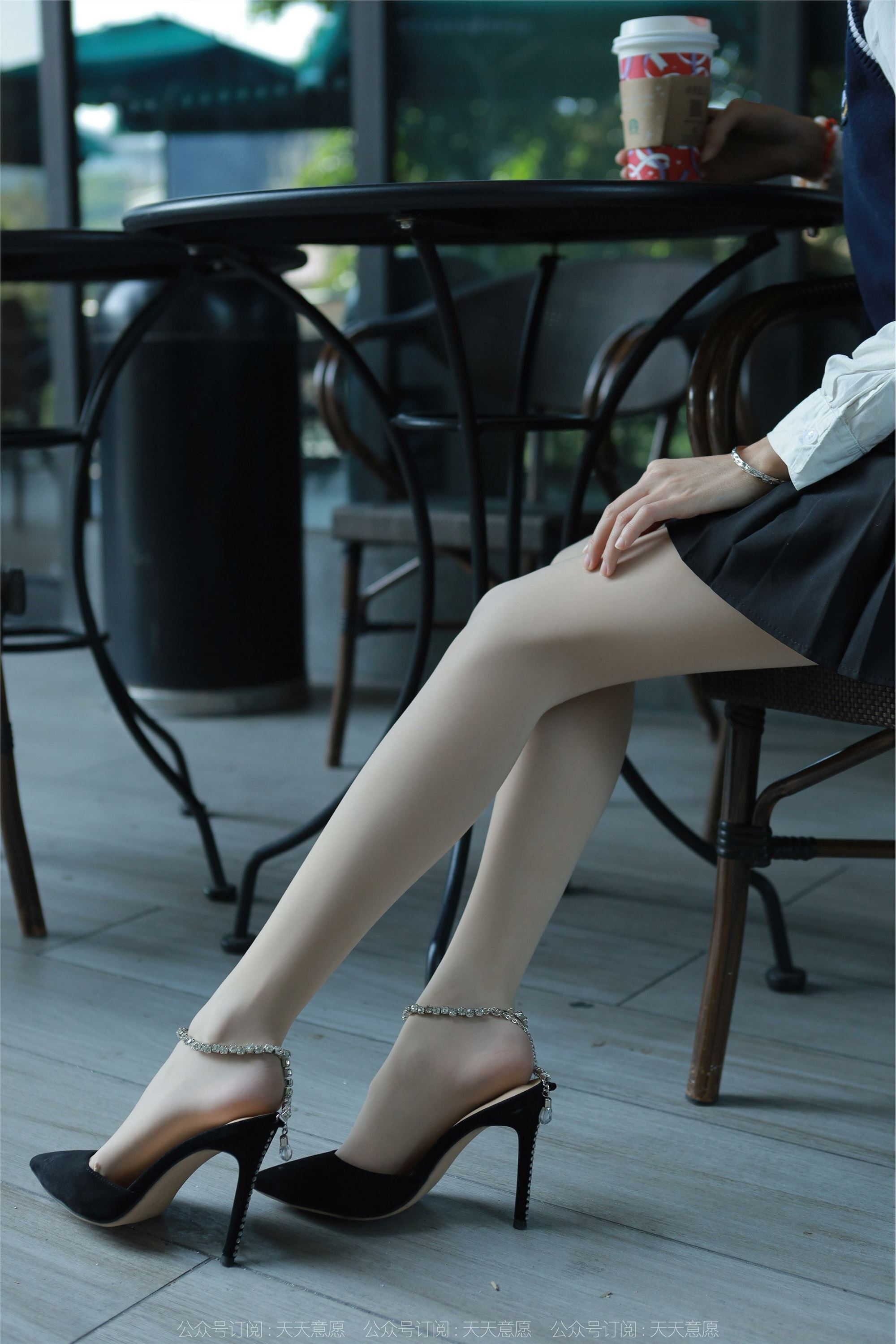 IESS异思趣向  2022.01.10 丝享家985：团团《纯玉学苑装》